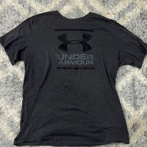 Under Armour Men's Charcoal Gray Tee